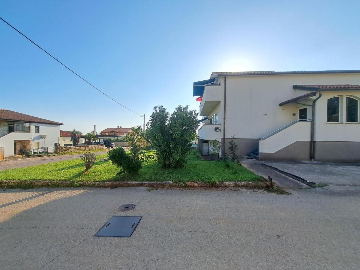Casa Antonio With Swimming Pool Apartment Novigrad  Exterior photo