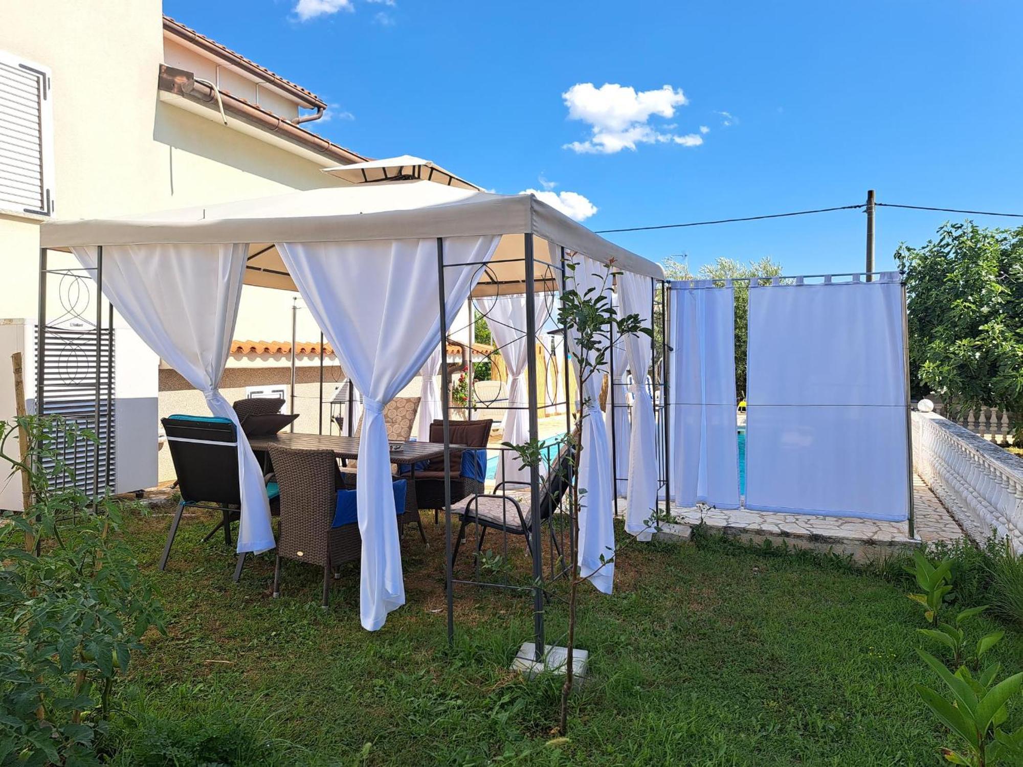 Casa Antonio With Swimming Pool Apartment Novigrad  Exterior photo